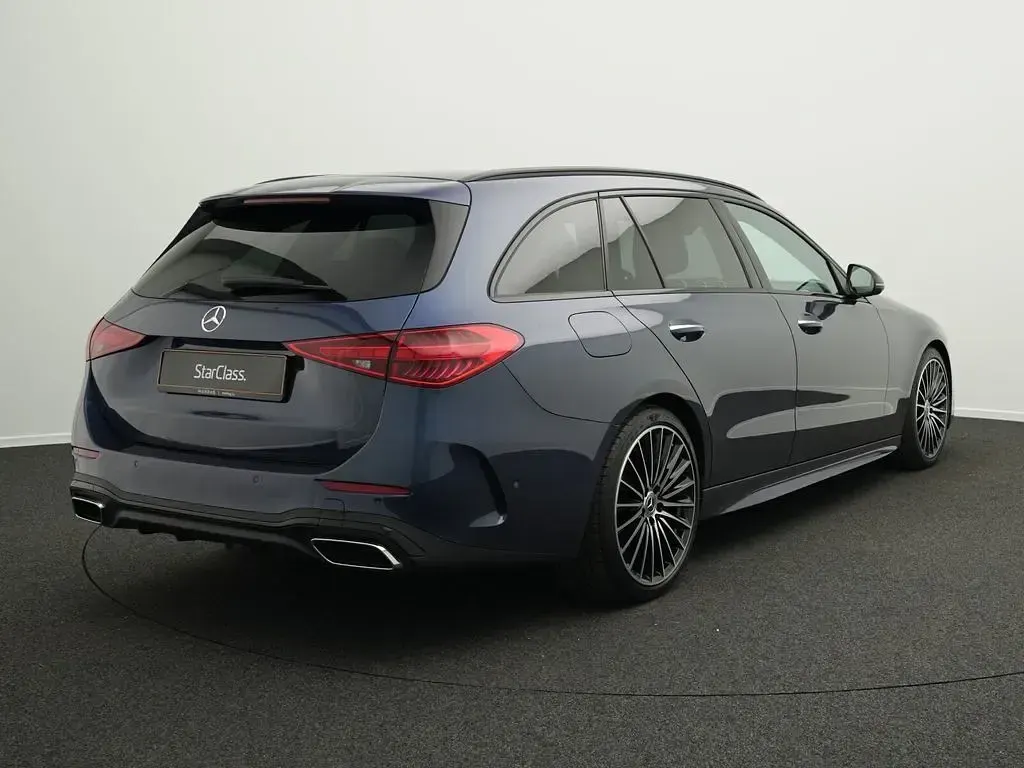 Gebraucht Mercedes C200 AMG Line Premium 163 PS (119 kW) 2025 Blau Kombi
