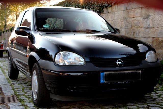 Gebraucht Opel Corsa Edition 122 PS (89 kW) 2000 Schwarz Kleinwagen