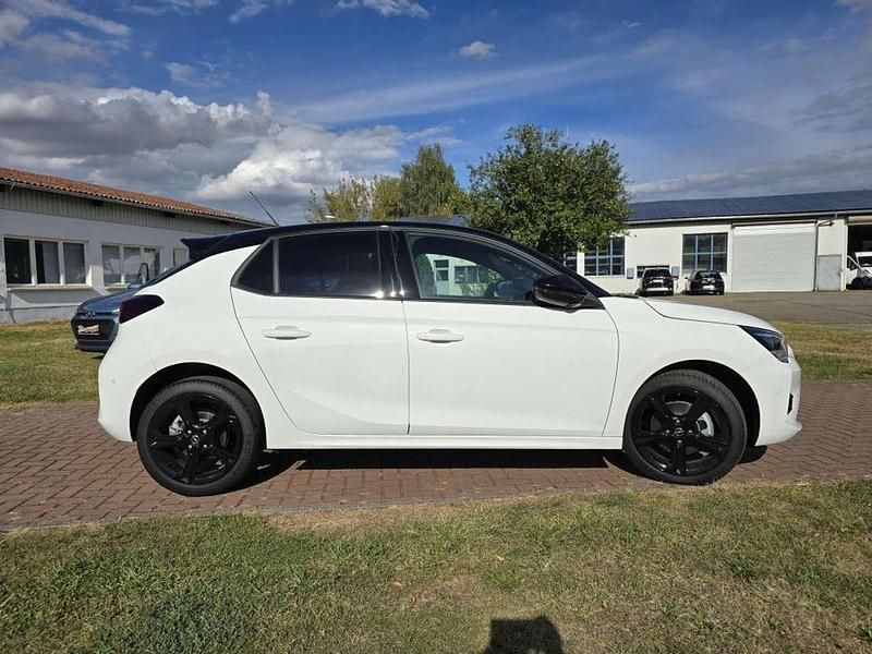 Gebraucht Opel Corsa 131 PS (96 kW) 2024 Arktis weiß Kleinwagen
