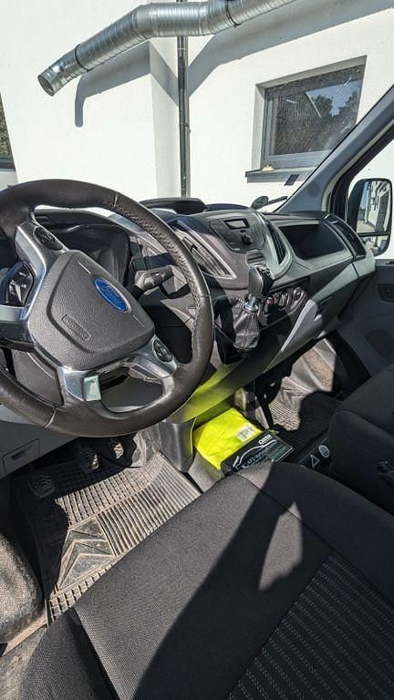 Gebraucht Ford Transit 129 PS (94 kW) 2019 Blau Van / Kleinbus