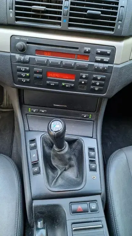 Gebraucht BMW 320 Lifestyle 150 PS (110 kW) 2003 Silber Kombi