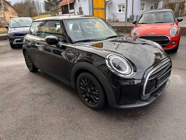 Midnight black metallic Gebraucht 2021 Mini ONE Essential Kleinwagen | 16.800 € (Fairer Preis) - Bild 1/4