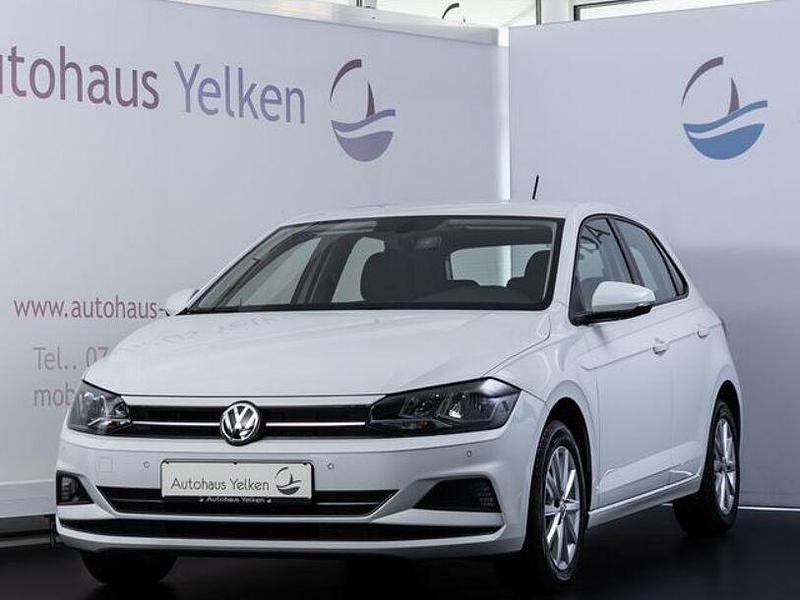 Weiß Gebraucht 2019 VW Polo Comfortline Limousine | 12.490 € (Fairer Preis) - Bild 1/4
