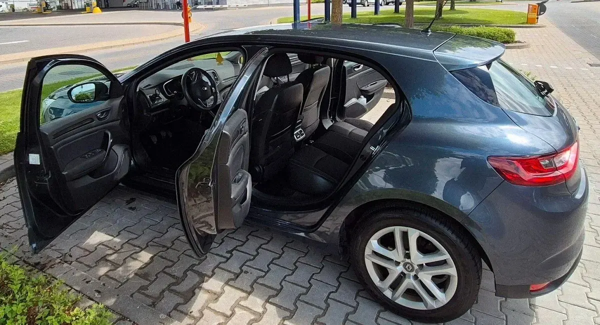 Gebraucht Renault Mégane Experience 101 PS (74 kW) 2016 Grau Limousine