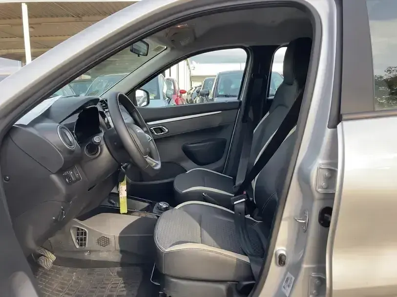 Używany Dacia Spring Essentiel 33 kW (45 KM) 2023 Szary Hatchback