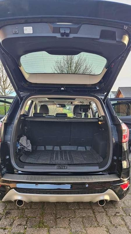 Gebraucht Ford Kuga Vignale 179 PS (131 kW) 2019 Schwarz SUV