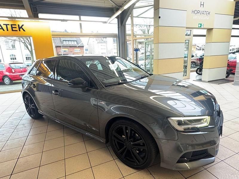 Gebraucht Audi A3 S-Line 150 PS (110 kW) 2019 Grau Limousine