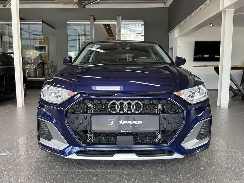 Gebraucht Audi A1 Comfort 150 PS (110 kW) 2023 Blau metallic Kleinwagen