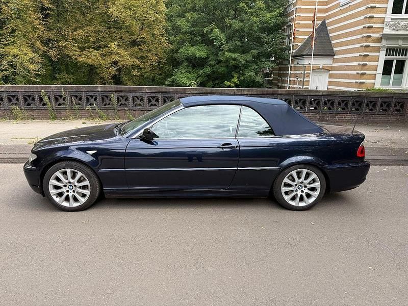 Blau Gebraucht 2006 BMW 330 Cabriolet Cabrio | 18.000 € (Fairer Preis) - Bild 1/4
