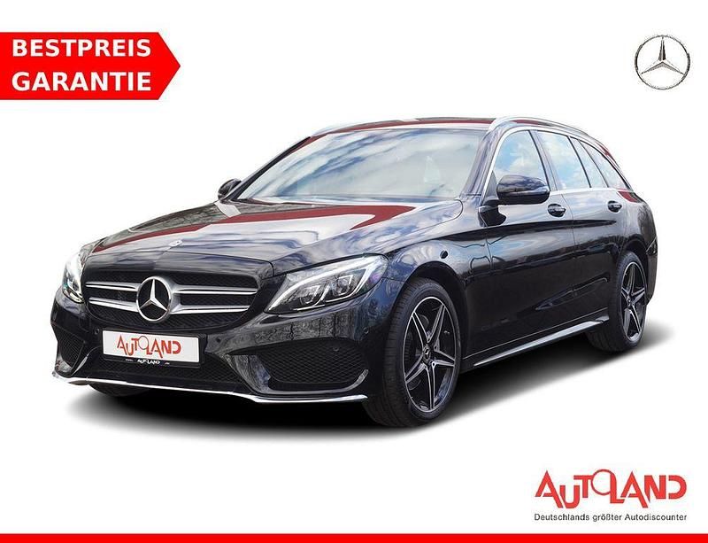 Schwarz Gebraucht 2017 Mercedes C200 AMG line Kombi | 27.490 € (Teuer) - Bild 1/4