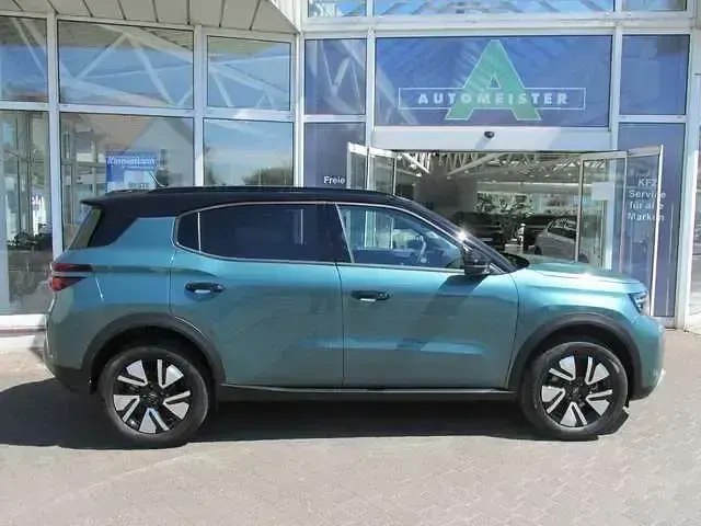 Neu Opel Frontera 146 PS (107 kW) 2026 Schwarz SUV
