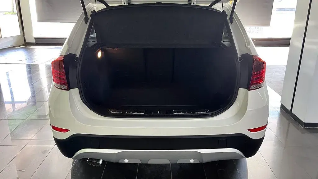 Second-hand BMW X1 xLine 184 CP (135 kW) 2014 Alb SUV