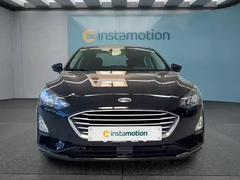 Używany Ford Focus 125 KM (91 kW) 2022 Czarny Sedan/Limuzyna