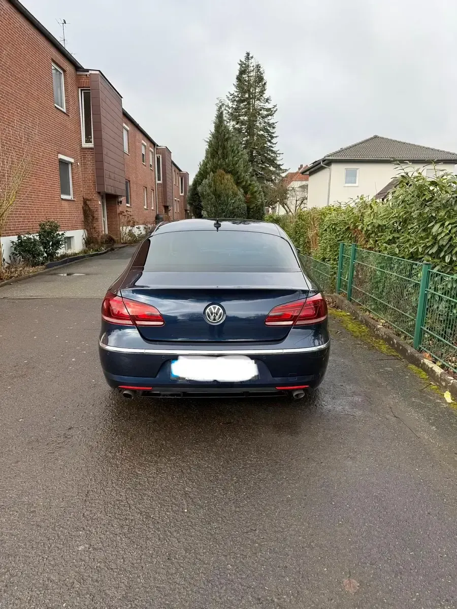 Gebraucht VW Passat 177 PS (130 kW) 2014 Blau Coupé