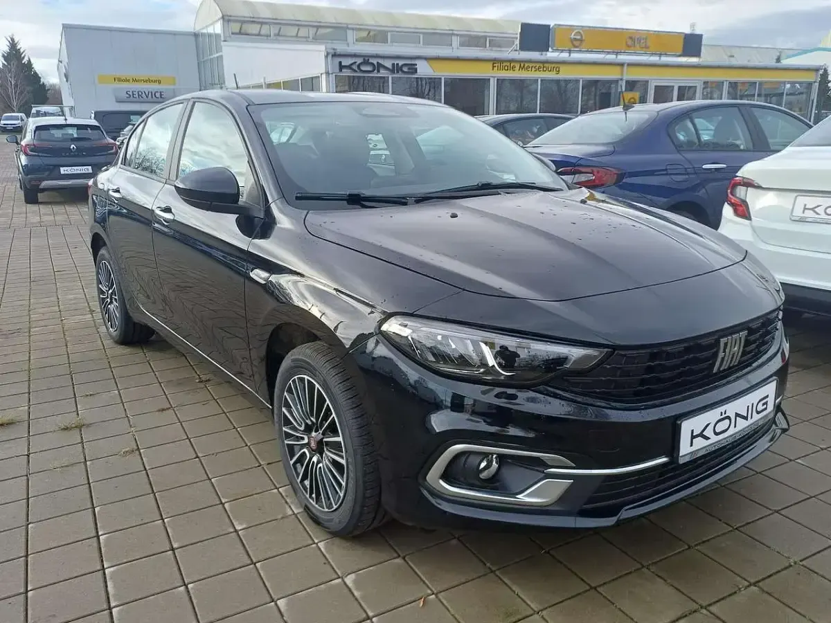 Gebraucht Fiat Tipo Urban 131 PS (96 kW) 2026 Cinema schwarz Limousine