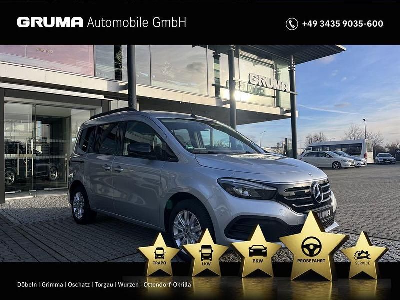 Helvinsilber Gebraucht 2023 Mercedes EQT200 Style Van / Kleinbus | 35.550 € - Bild 1/4