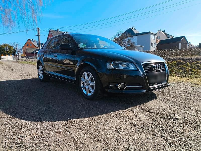 Gebraucht Audi A3 Sportback 125 PS (91 kW) 2011 Schwarz Kleinwagen