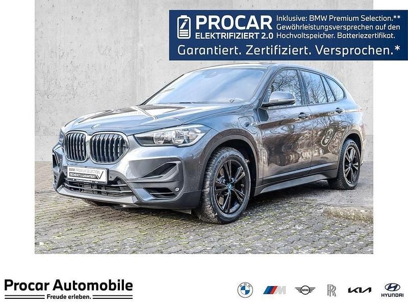 Grau Gebraucht 2022 BMW X1 Advantage SUV | 26.300 € (Guter Preis) - Bild 1/4
