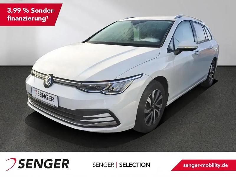 Gebraucht VW Golf VIII Active 150 PS (110 kW) 2023 Pure white Kombi