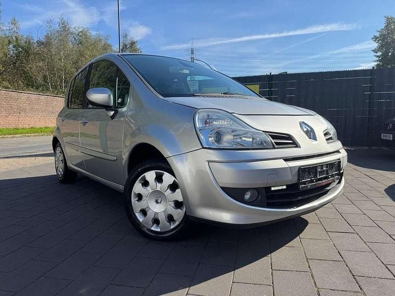 Platingrau Gebraucht 2012 Renault Modus Van / Kleinbus | 4.990 € (Fairer Preis) - Bild 1/3