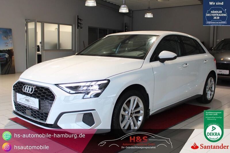 Weiß Gebraucht 2023 Audi A3 Sport Limousine | 26.500 € (Guter Preis) - Bild 1/4