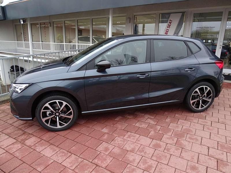 Neu Seat Ibiza FR 116 PS (85 kW) 2026 Magnetic grau (metallic) Kleinwagen