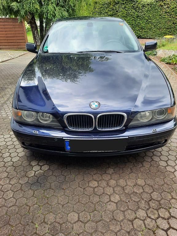 Blau Gebraucht 2000 BMW 530 Shadowline Limousine | 7.700 € (Etwas zu teuer) - Bild 1/4