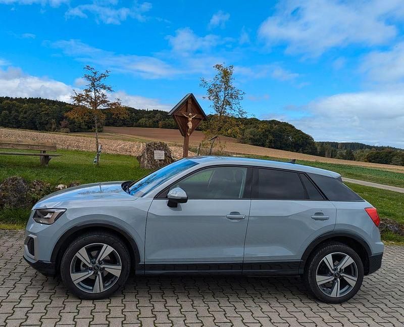 Gebraucht Audi Q2 Advanced 150 PS (110 kW) 2024 Grau SUV