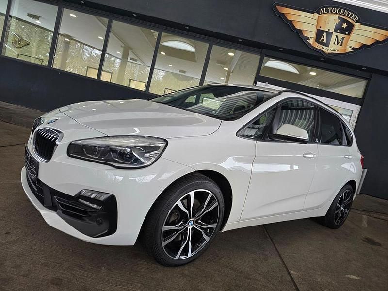 Gebraucht BMW 220 Active Tourer Sport Line 192 PS (141 kW) 2018 Weiß Van / Kleinbus