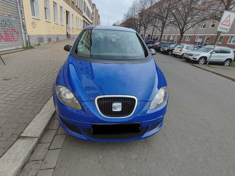 Second-hand Seat Altea 101 CP (74 kW) 2005 Albastru Monovolum