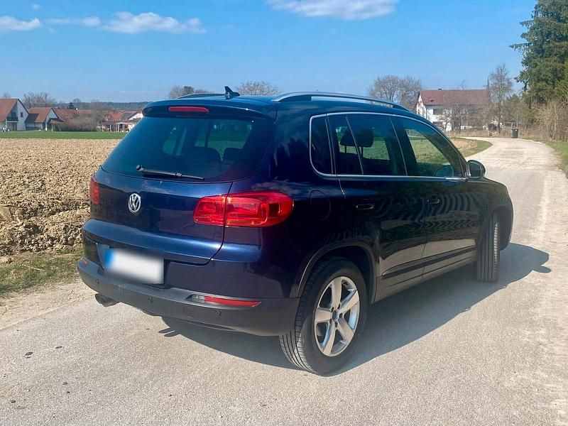 Gebraucht VW Tiguan 140 PS (102 kW) 2014 Blau SUV