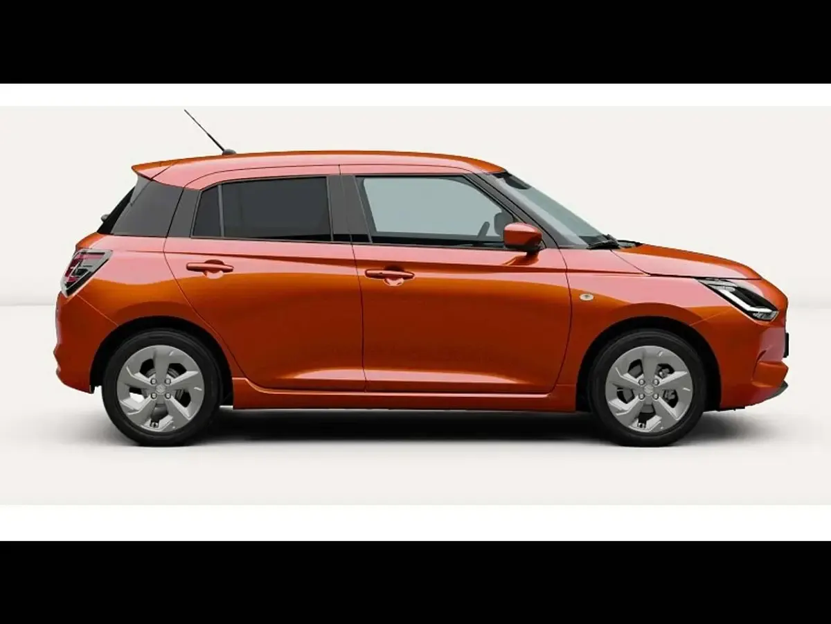 Neu Suzuki Swift Comfort 83 PS (61 kW) 2025 Flame orange pearl metallic Kleinwagen