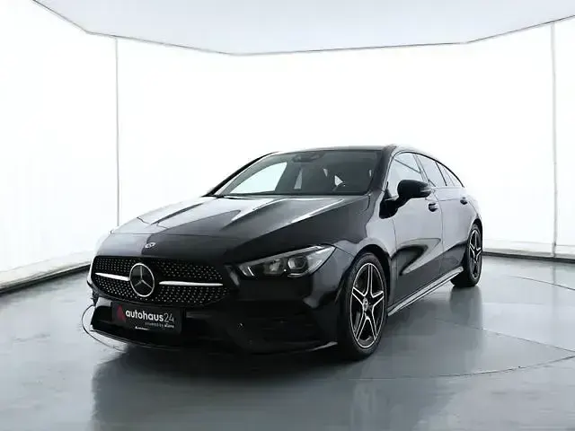 Gebraucht Mercedes CLA220 AMG line 190 PS (139 kW) 2023 Schwarz Coupé