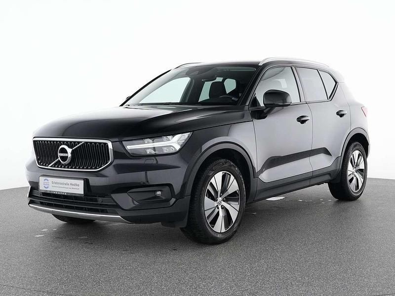 Schwarz Gebraucht 2022 Volvo XC40 Momentum SUV | 28.550 € (Fairer Preis) - Bild 1/4