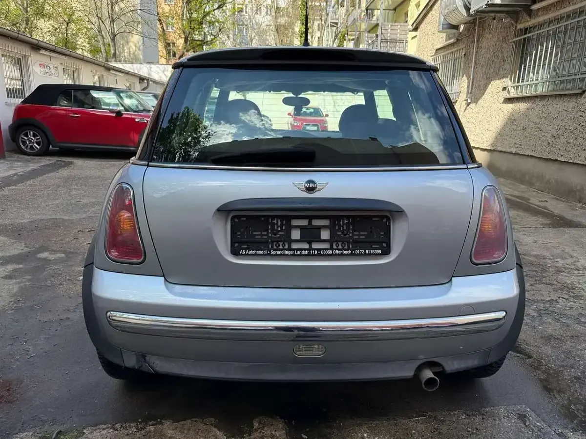 Used Mini ONE 90 HP (66 kW) 2003 Silver Hatchback