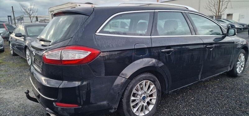 Gebraucht Ford Mondeo Titanium 239 PS (175 kW) 2011 Schwarz Kombi