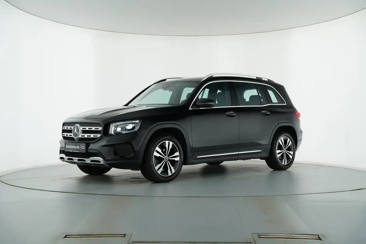 Gebraucht Mercedes GLB180 Style 116 PS (85 kW) 2021 Kosmosschwarz SUV