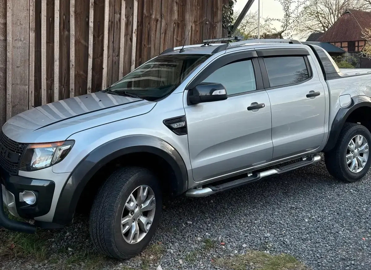 Gebraucht Ford Ranger Wildtrack 200 PS (147 kW) 2015 Silber Pickup