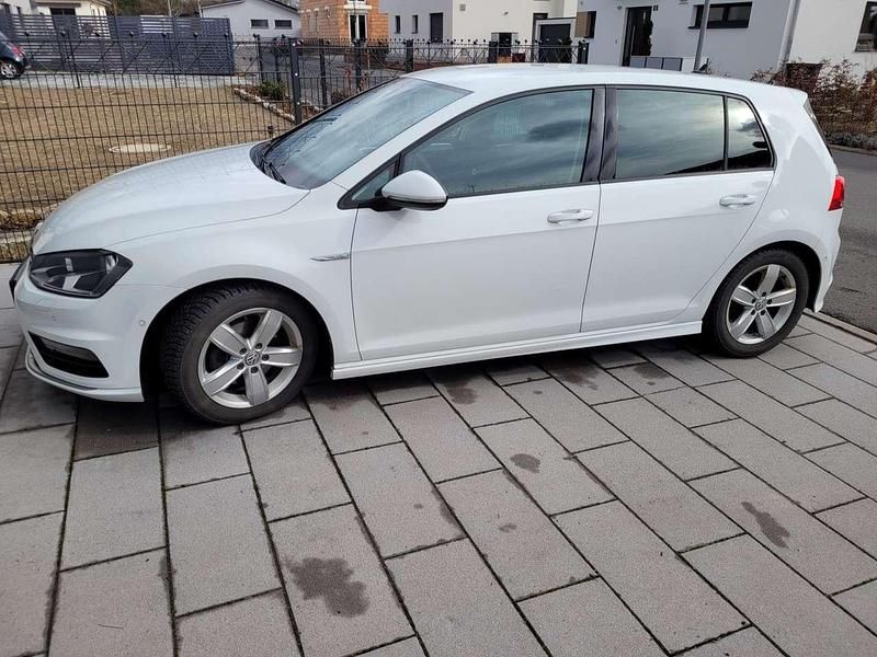 Gebraucht VW Golf VII Cup 125 PS (91 kW) 2014 Weiß Kleinwagen