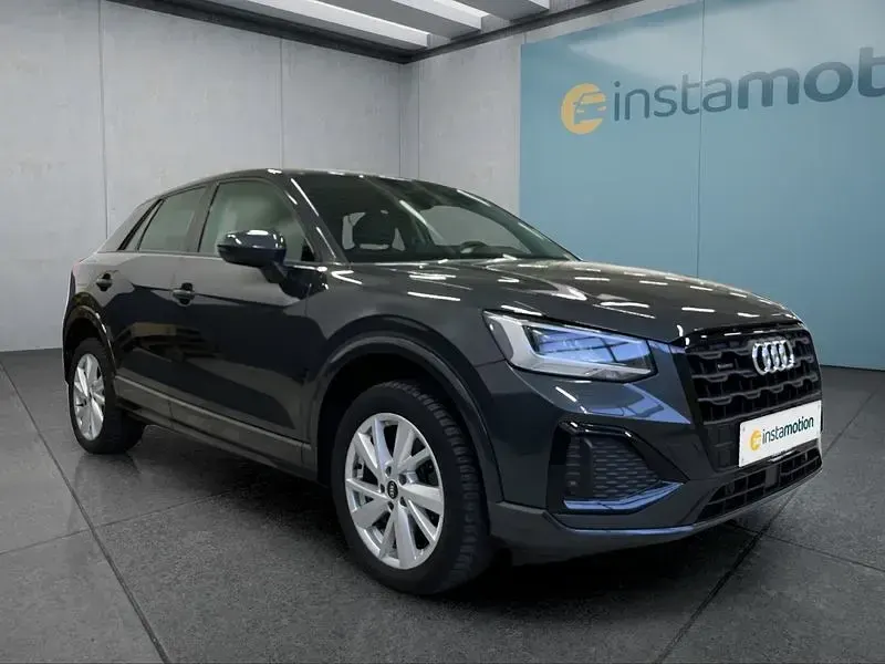 Gebraucht Audi Q2 150 PS (110 kW) 2022 Grau SUV