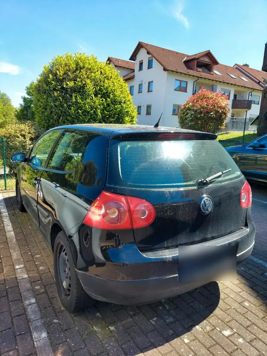 Gebraucht VW Golf V 90 PS (66 kW) 2005 Schwarz Kleinwagen