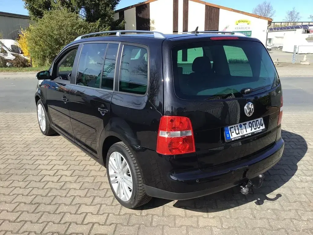 Gebraucht VW Touran Highline 140 PS (102 kW) 2006 Schwarz Van / Kleinbus