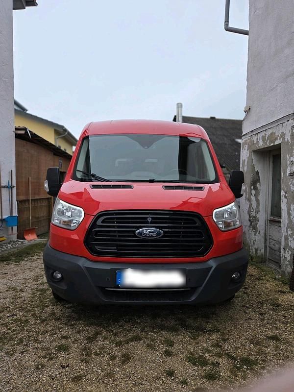 Gebraucht Ford Transit 105 PS (77 kW) 2017 Rot Van / Kleinbus