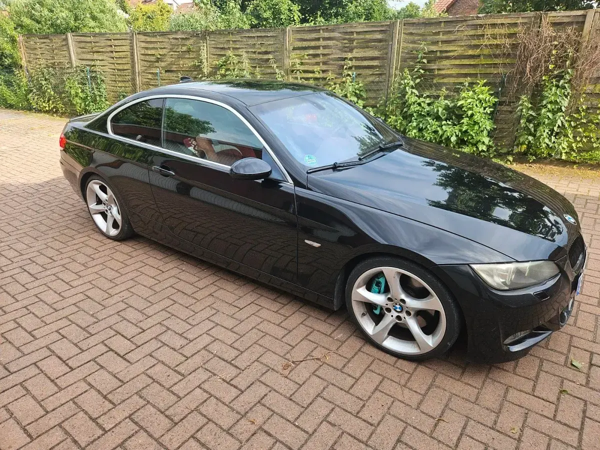 Gebraucht BMW 335 Sport Line 306 PS (225 kW) 2007 Schwarz Coupé