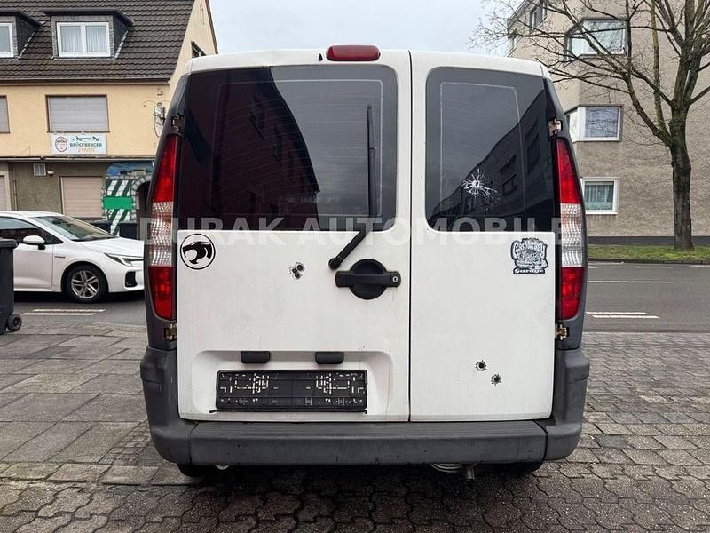 Gebraucht Fiat Doblò 65 PS (47 kW) 2005 Weiß Van / Kleinbus