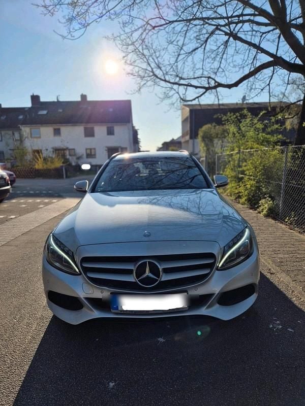 Silber Gebraucht 2016 Mercedes C220 Kombi | 9.500 € (Guter Preis) - Bild 1/4