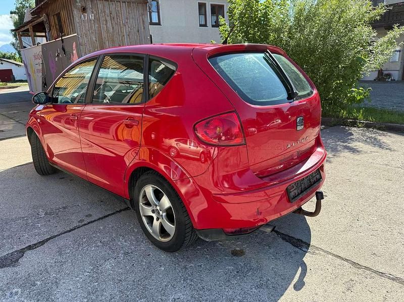 Gebraucht Seat Altea Stylance 102 PS (75 kW) 2005 Rot Van / Kleinbus