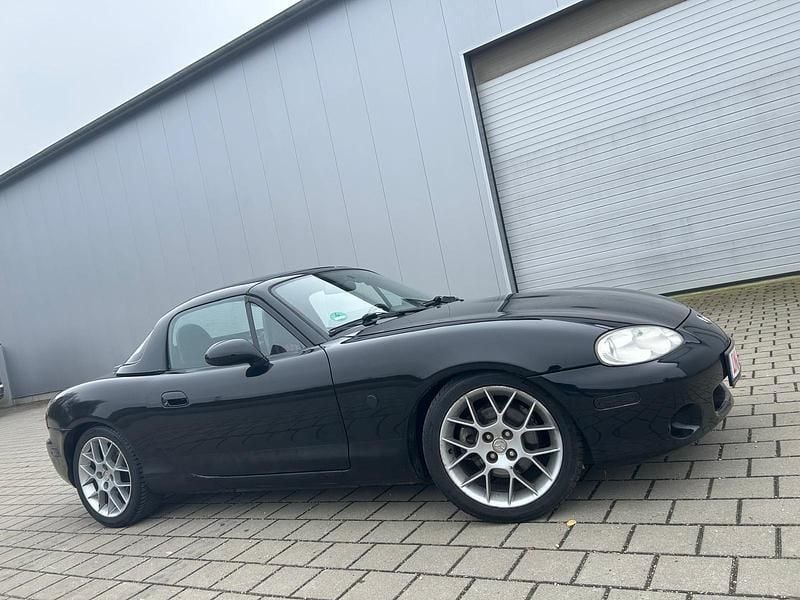 Gebraucht Mazda MX5 145 PS (106 kW) 2003 Schwarz Cabrio