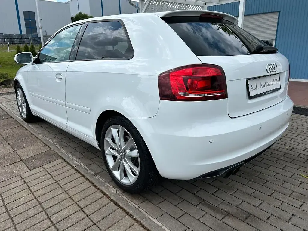 Gebraucht Audi A3 S-Line 125 PS (91 kW) 2012 Weiß Kleinwagen