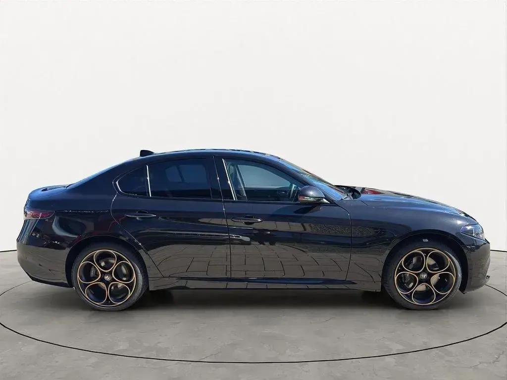 Neu Alfa Romeo Giulia 280 PS (205 kW) 2026 Schwarz Limousine